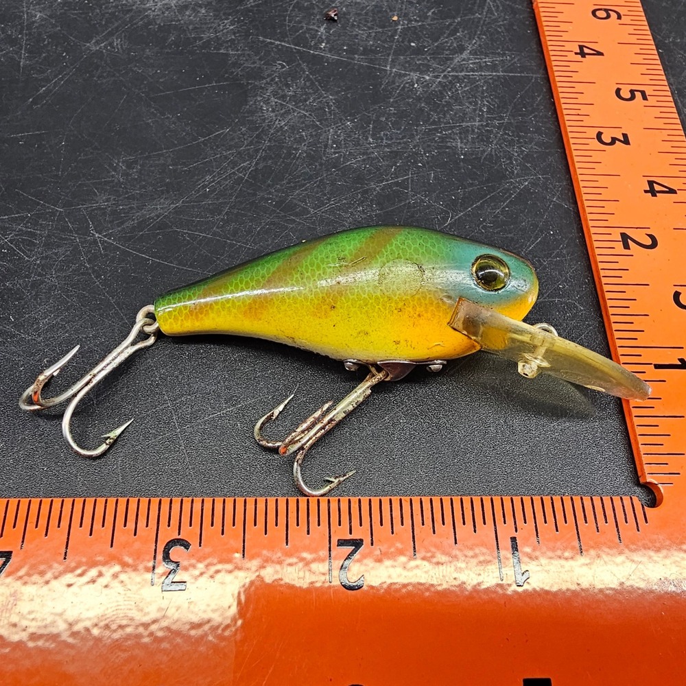 Heddon Timber Rattler Crankbait Lure Green Yellow Scale 3 Inch Vintage Tackle